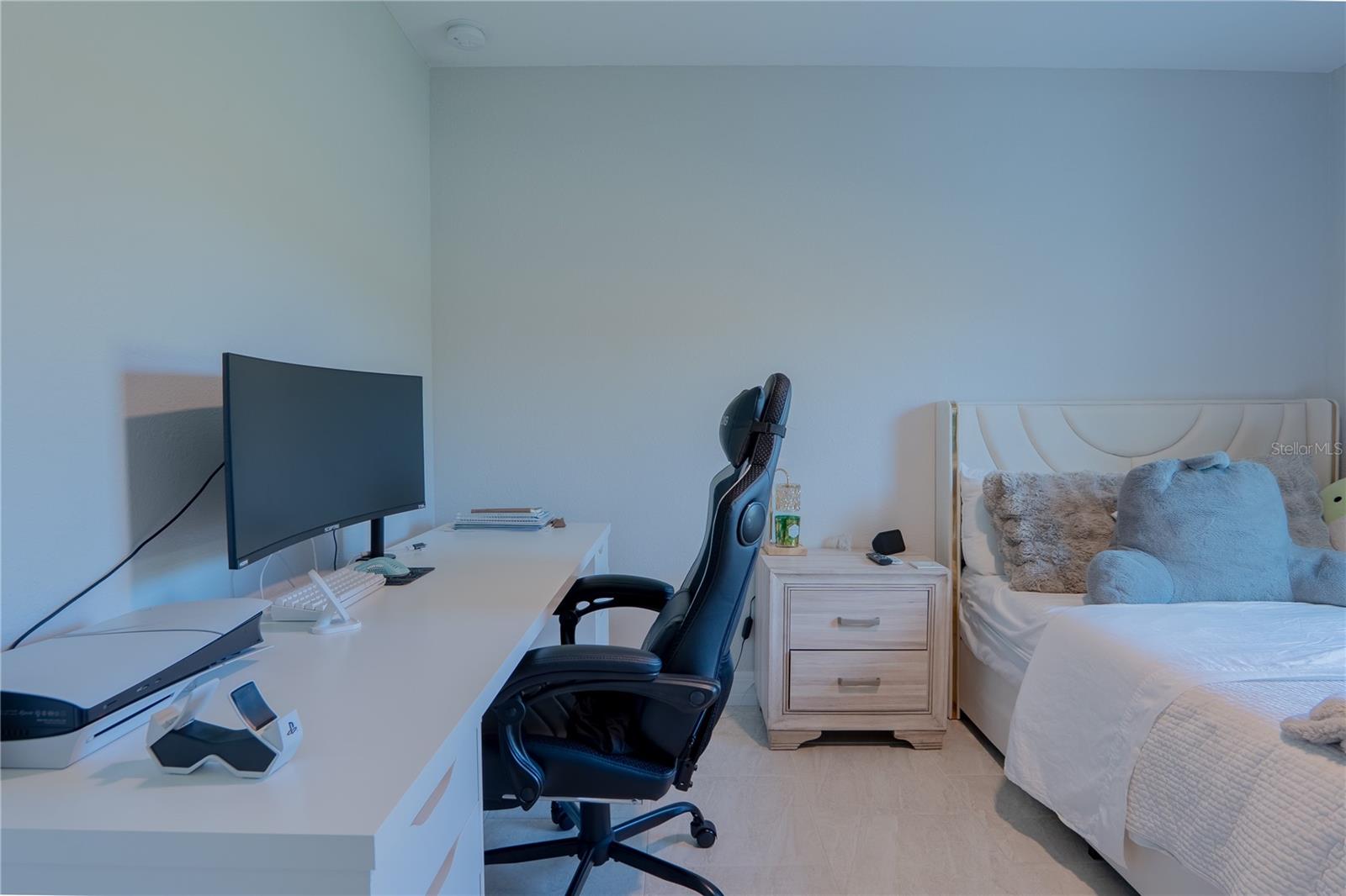 1586 - PORT CHARLOTTE SUB 32 - Residential Lease