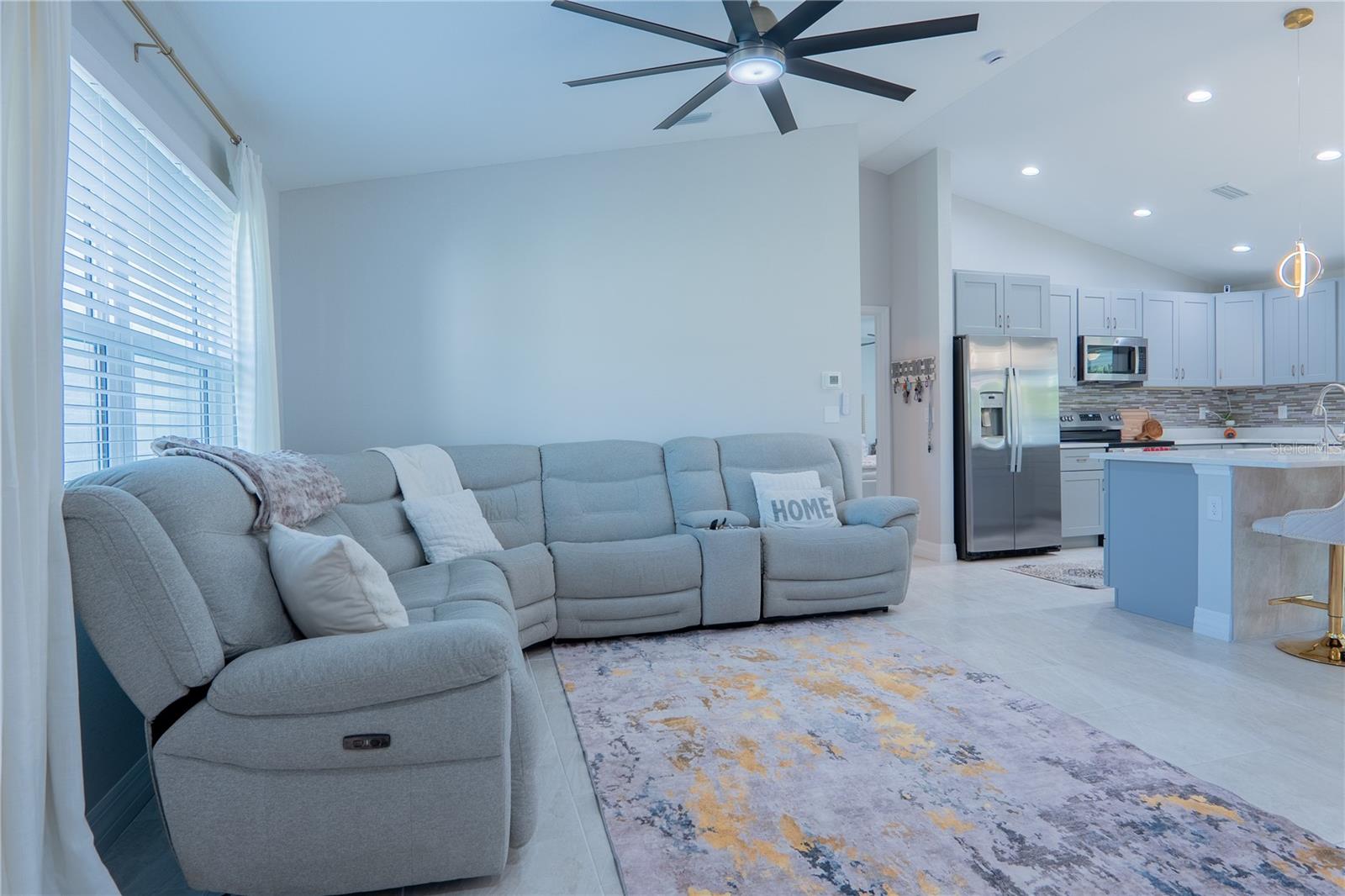 1586 - PORT CHARLOTTE SUB 32 - Residential Lease