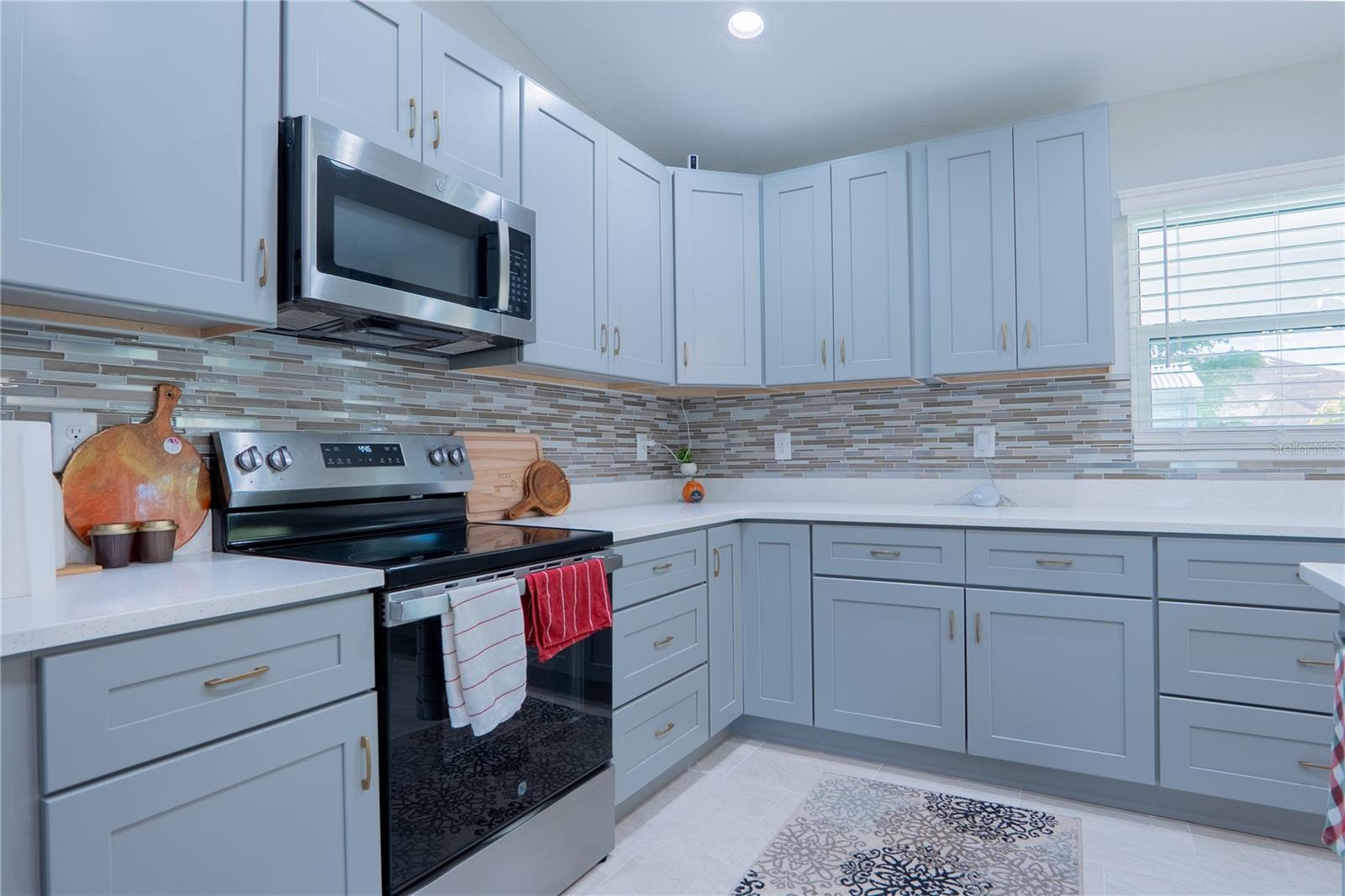 1586 - PORT CHARLOTTE SUB 32 - Residential Lease