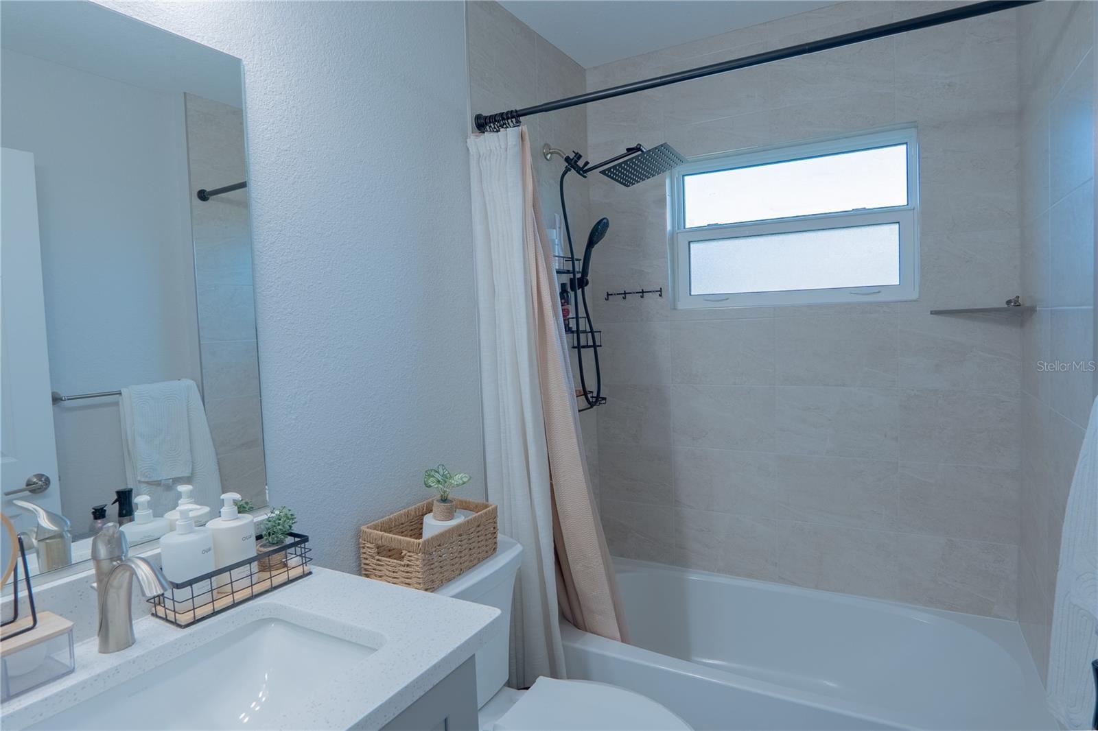 1586 - PORT CHARLOTTE SUB 32 - Residential Lease