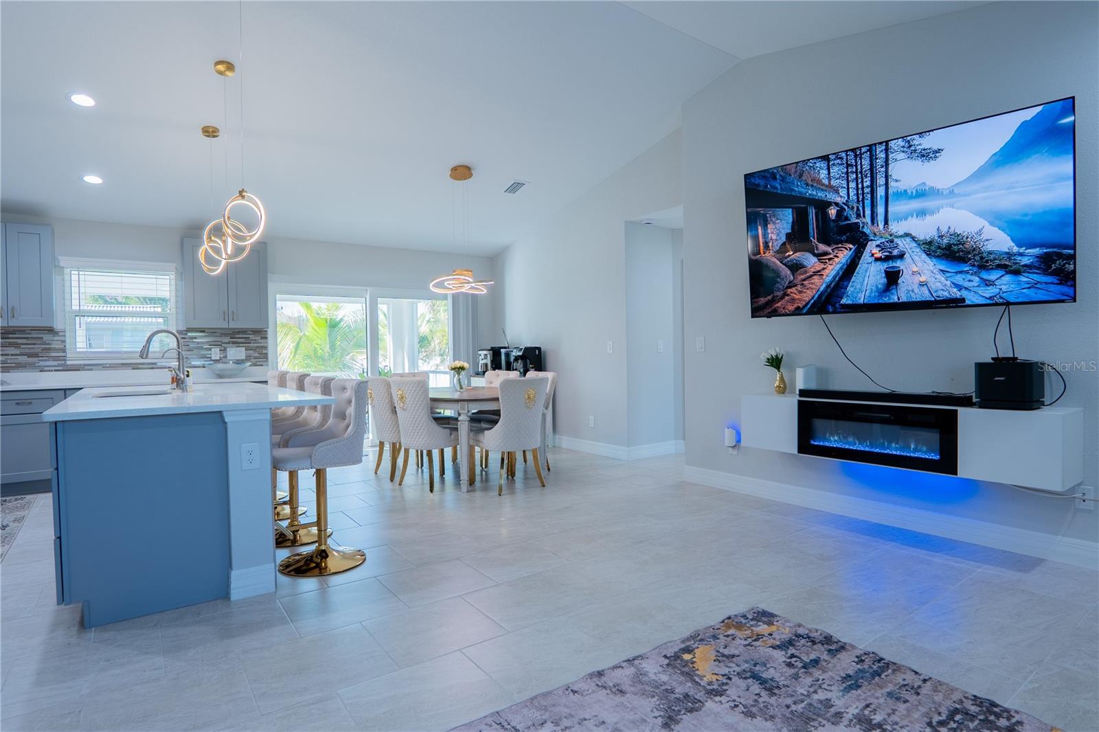 1586 - PORT CHARLOTTE SUB 32 - Residential Lease