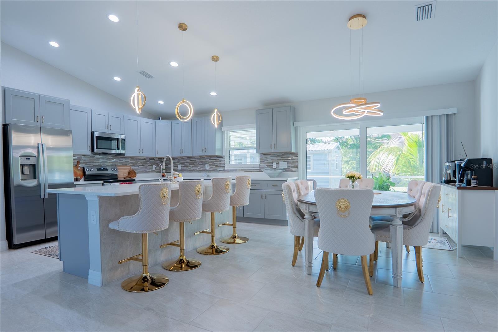 1586 - PORT CHARLOTTE SUB 32 - Residential Lease