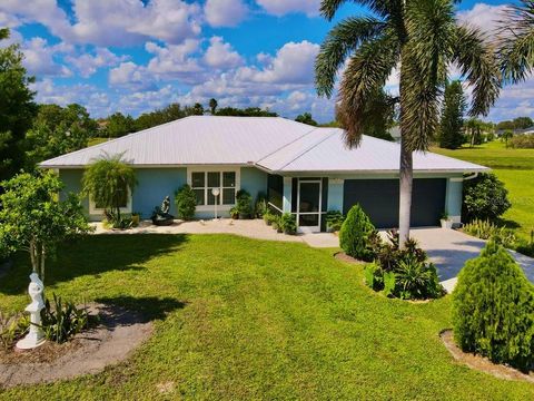 A home in PORT SAINT LUCIE