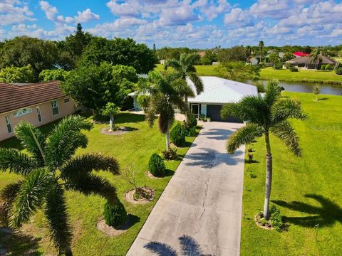 A home in PORT SAINT LUCIE