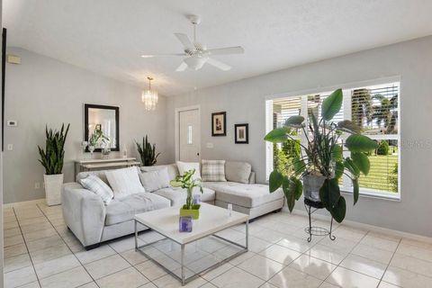 A home in PORT SAINT LUCIE