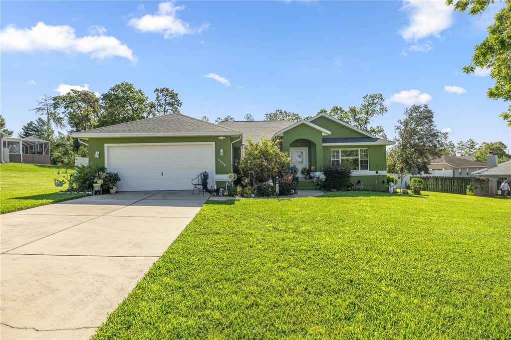 Photo of 4986 SW 109th Loop, Ocala, FL 34476 (MLS # OM708950)
