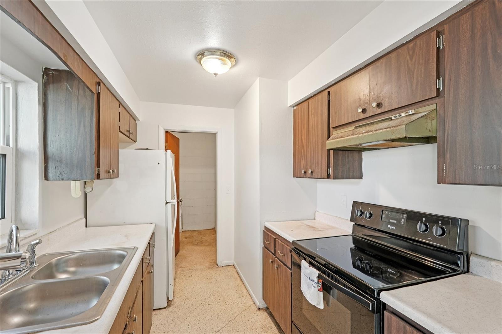 RIDGEWOOD ESTATES 08 ADD - Residential