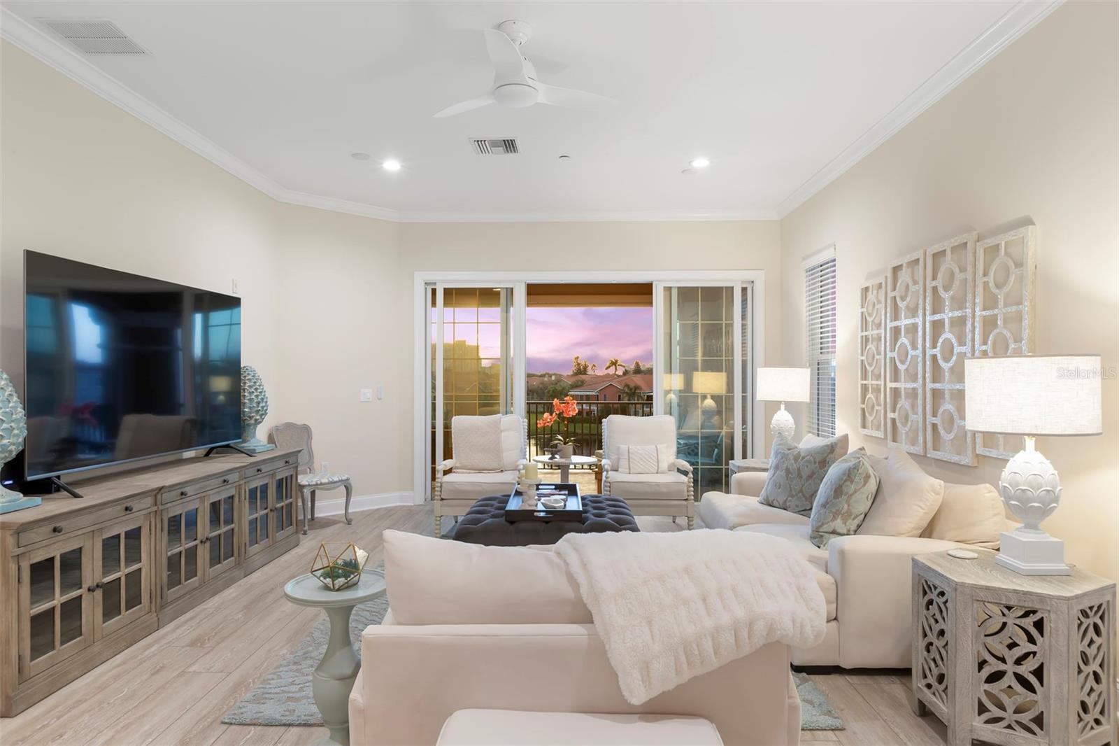 CAPTIVAS AT MARINA BAY CONDO - Residential