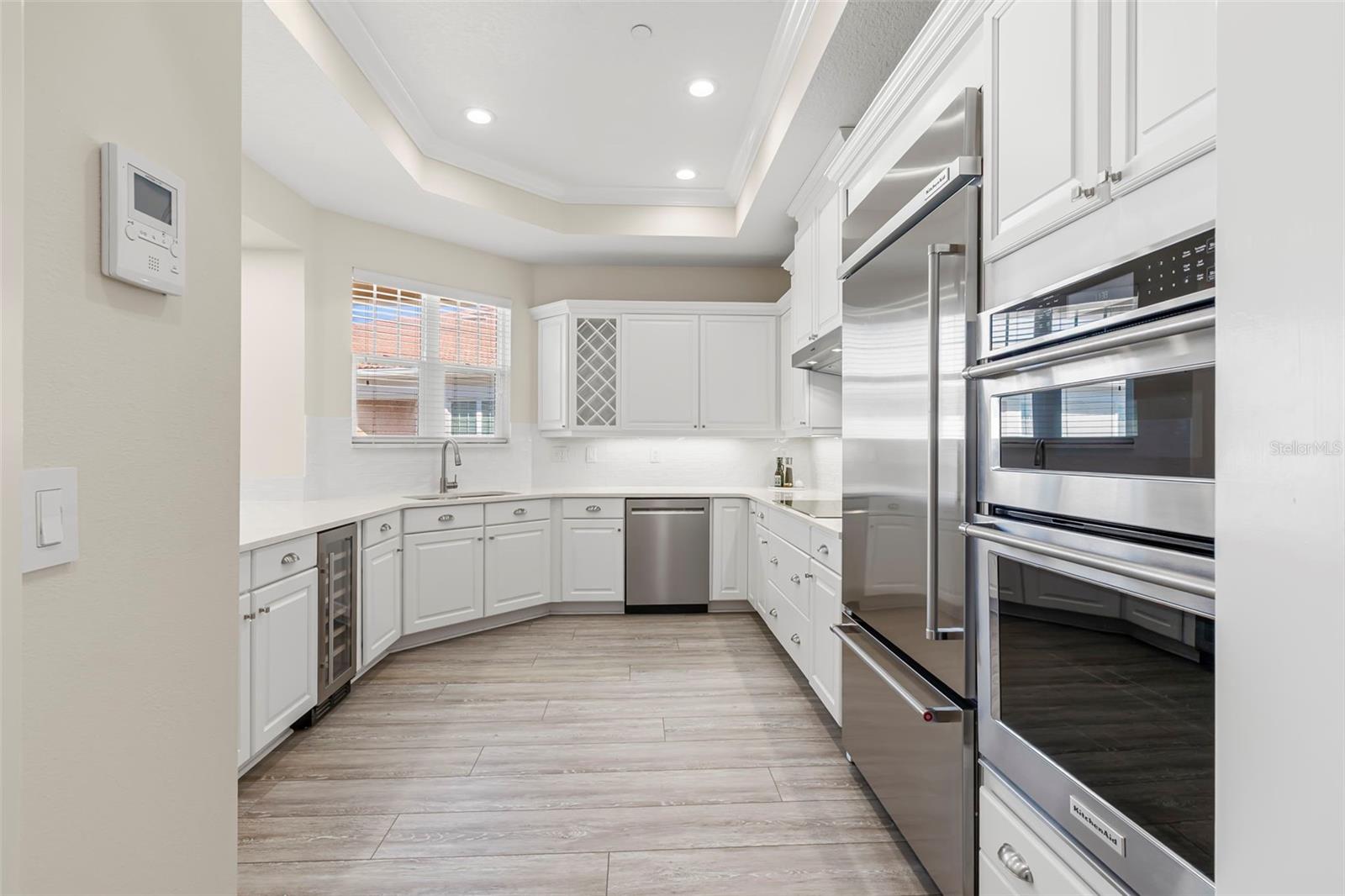 CAPTIVAS AT MARINA BAY CONDO - Residential