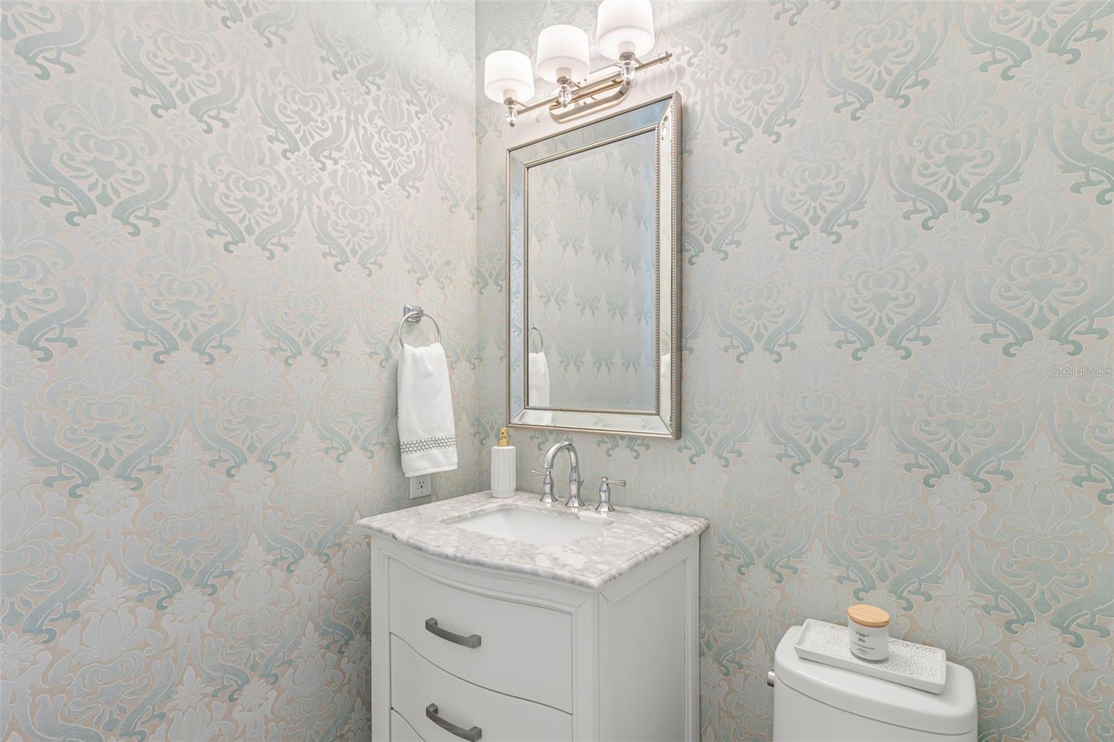 CAPTIVAS AT MARINA BAY CONDO - Residential