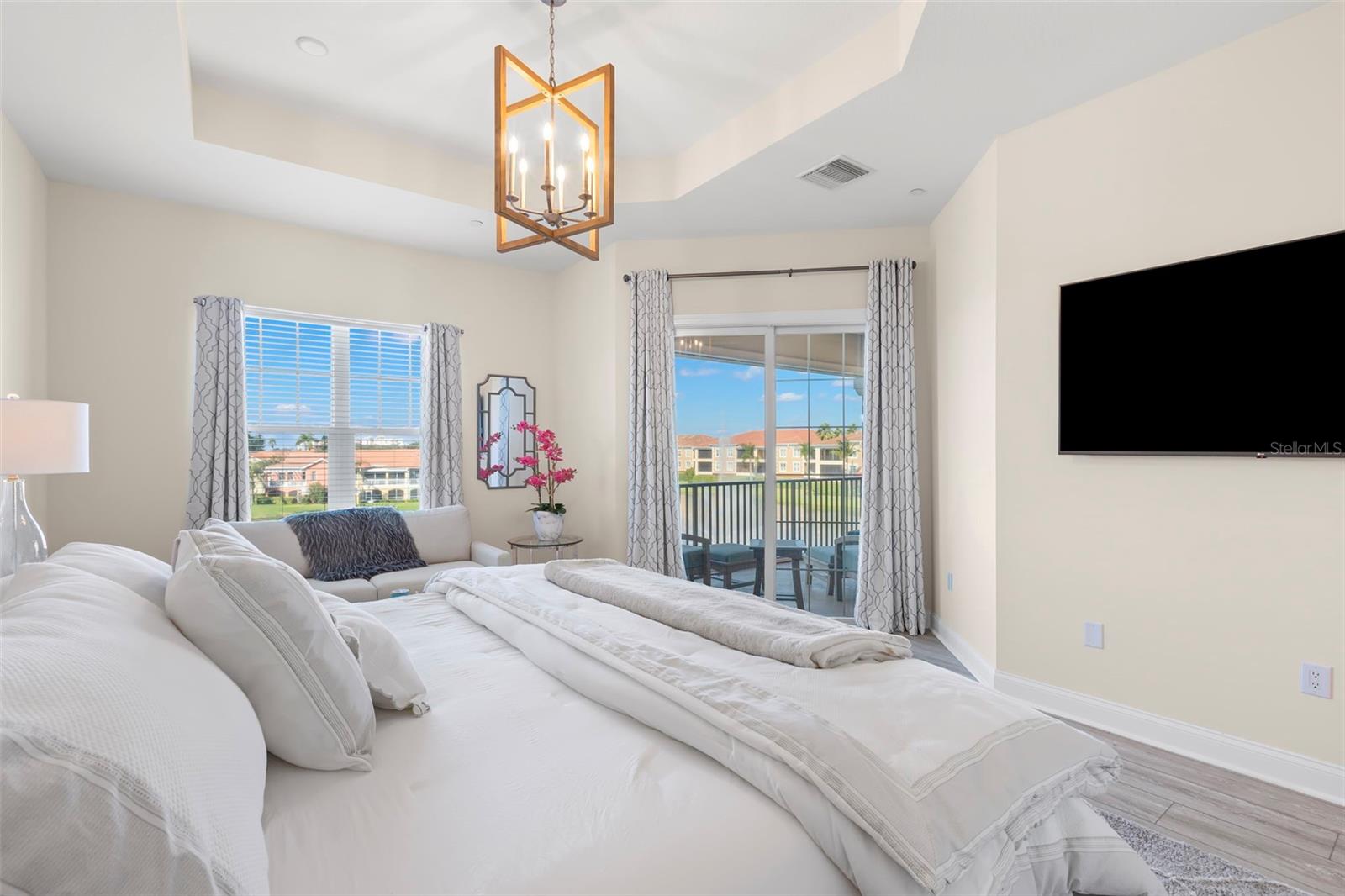 CAPTIVAS AT MARINA BAY CONDO - Residential