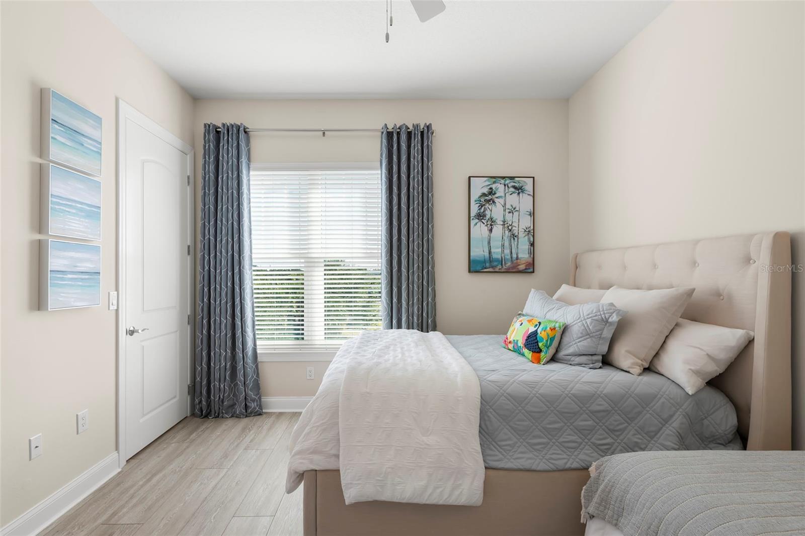 CAPTIVAS AT MARINA BAY CONDO - Residential