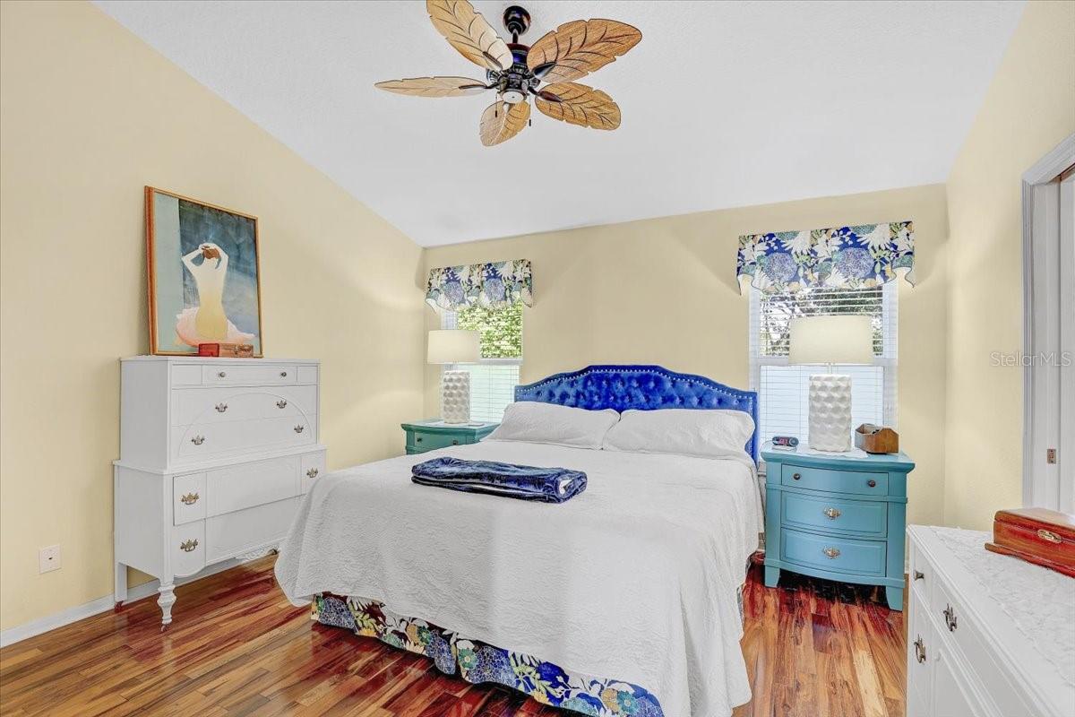 BAYSHORE POINTE TWNHMS PHAS - Residential