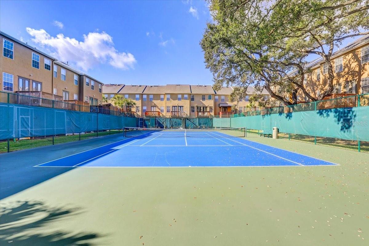 BAYSHORE POINTE TWNHMS PHAS - Residential