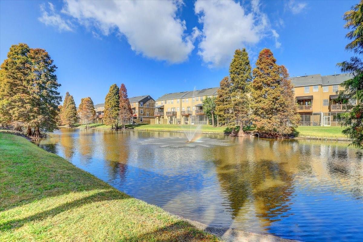 BAYSHORE POINTE TWNHMS PHAS - Residential