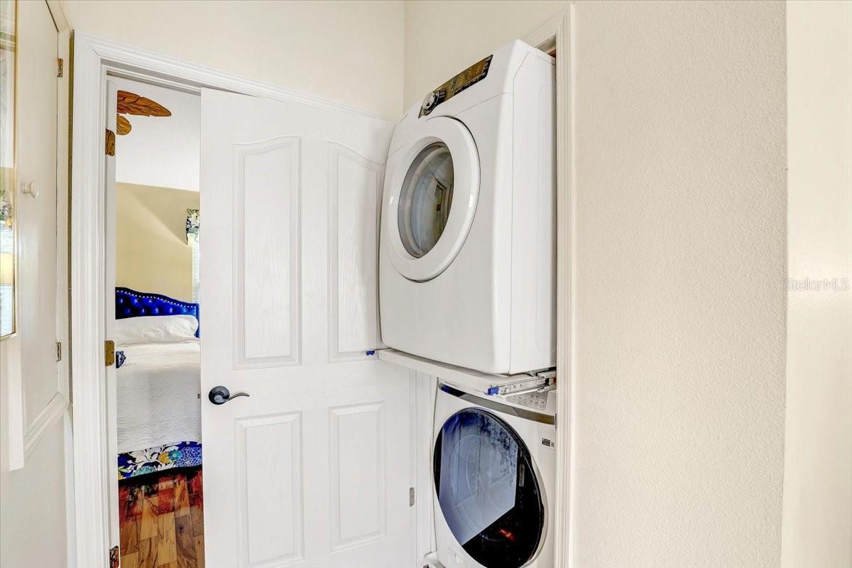 BAYSHORE POINTE TWNHMS PHAS - Residential