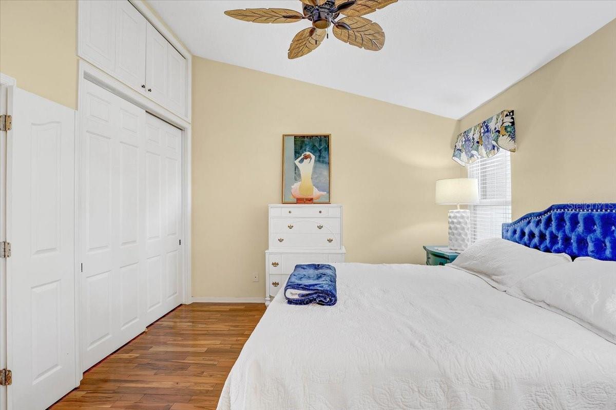 BAYSHORE POINTE TWNHMS PHAS - Residential