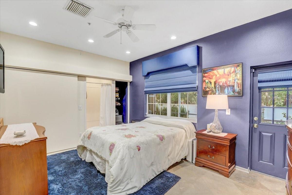 BAYSHORE POINTE TWNHMS PHAS - Residential