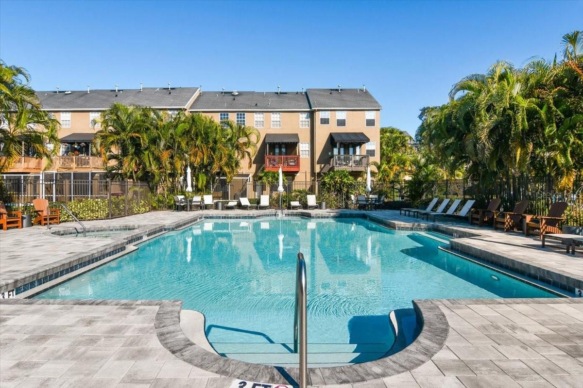 BAYSHORE POINTE TWNHMS PHAS - Residential