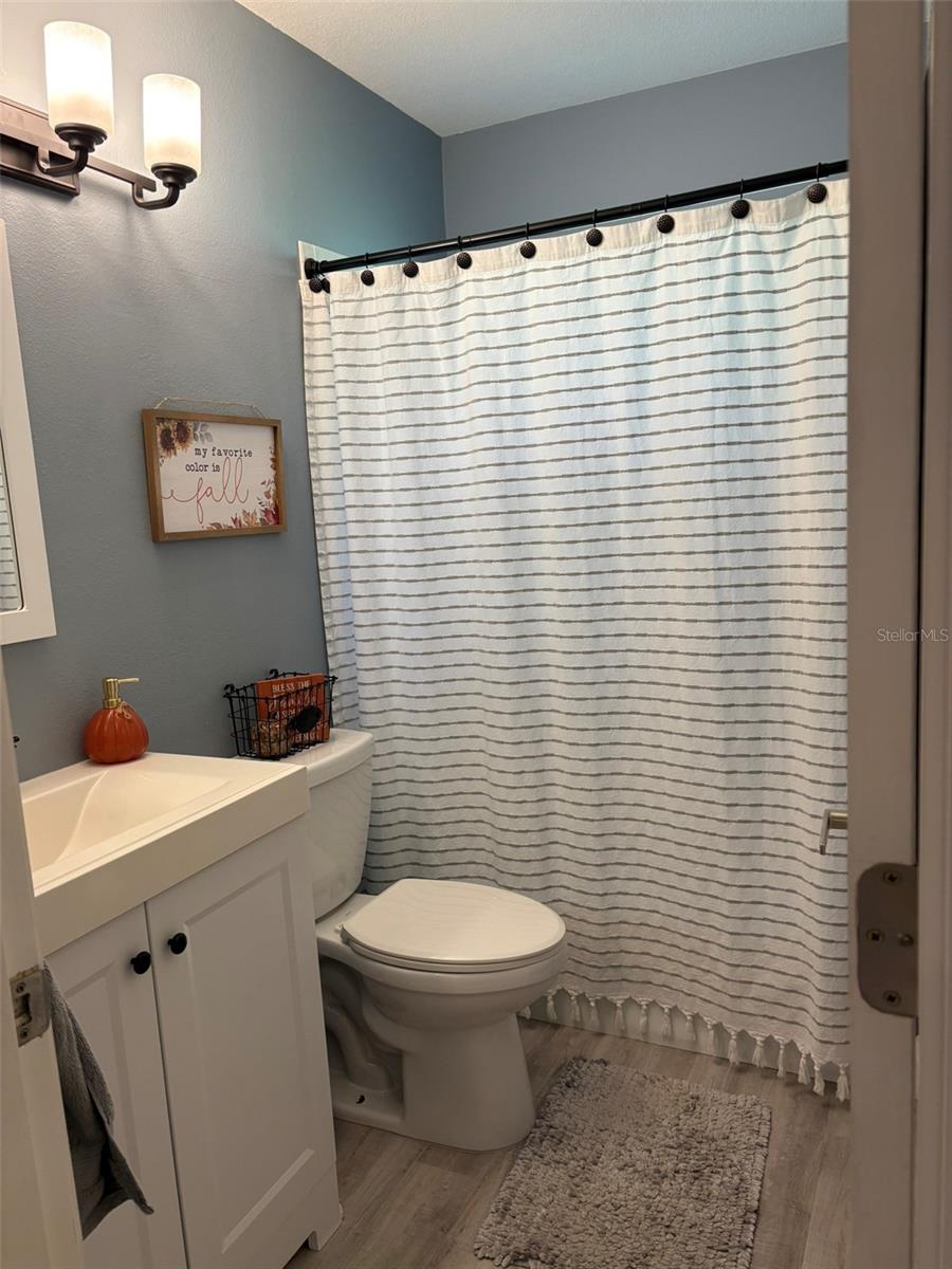 EVERGREEN PARK - Residential Lease