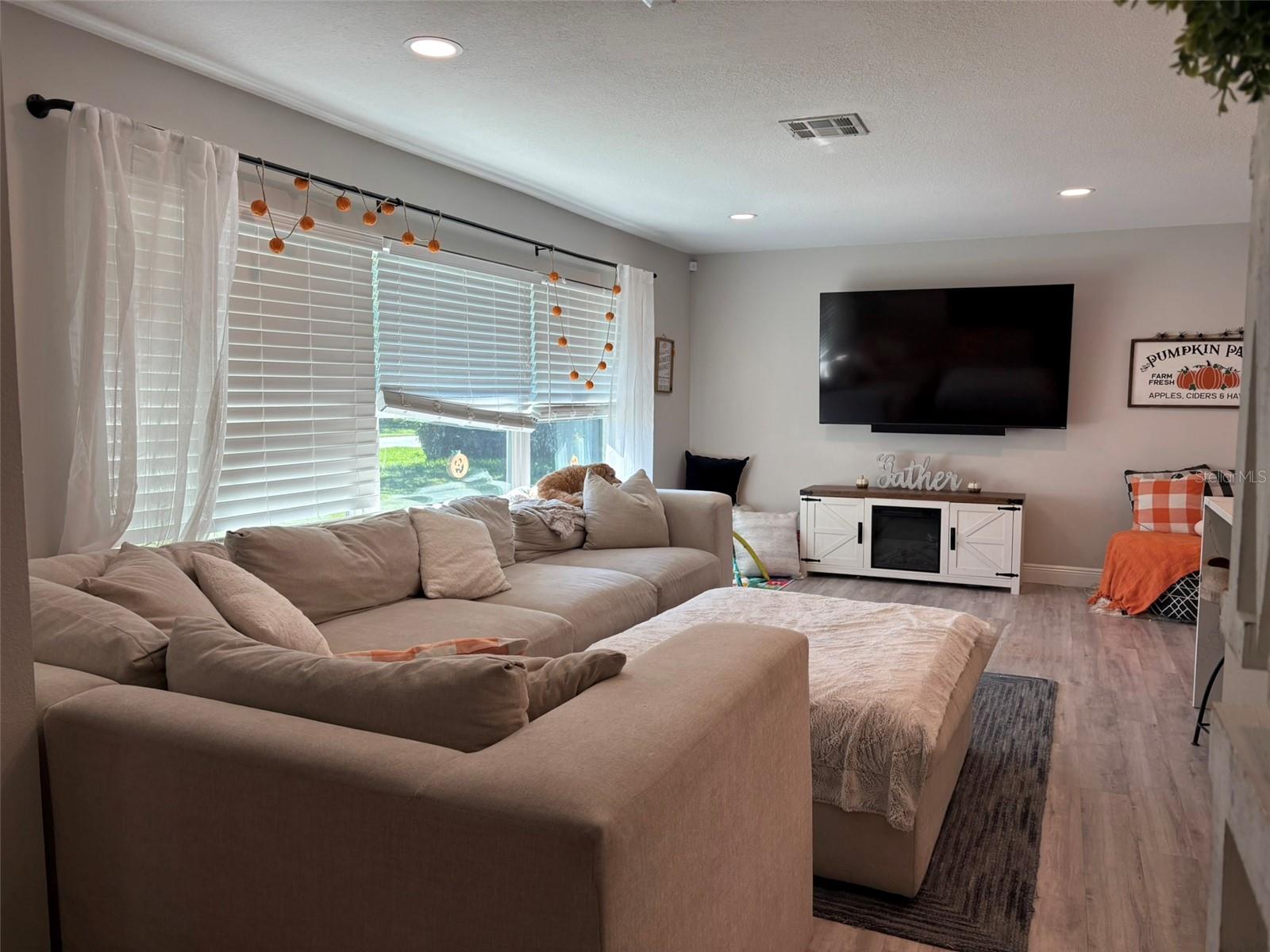 EVERGREEN PARK - Residential Lease