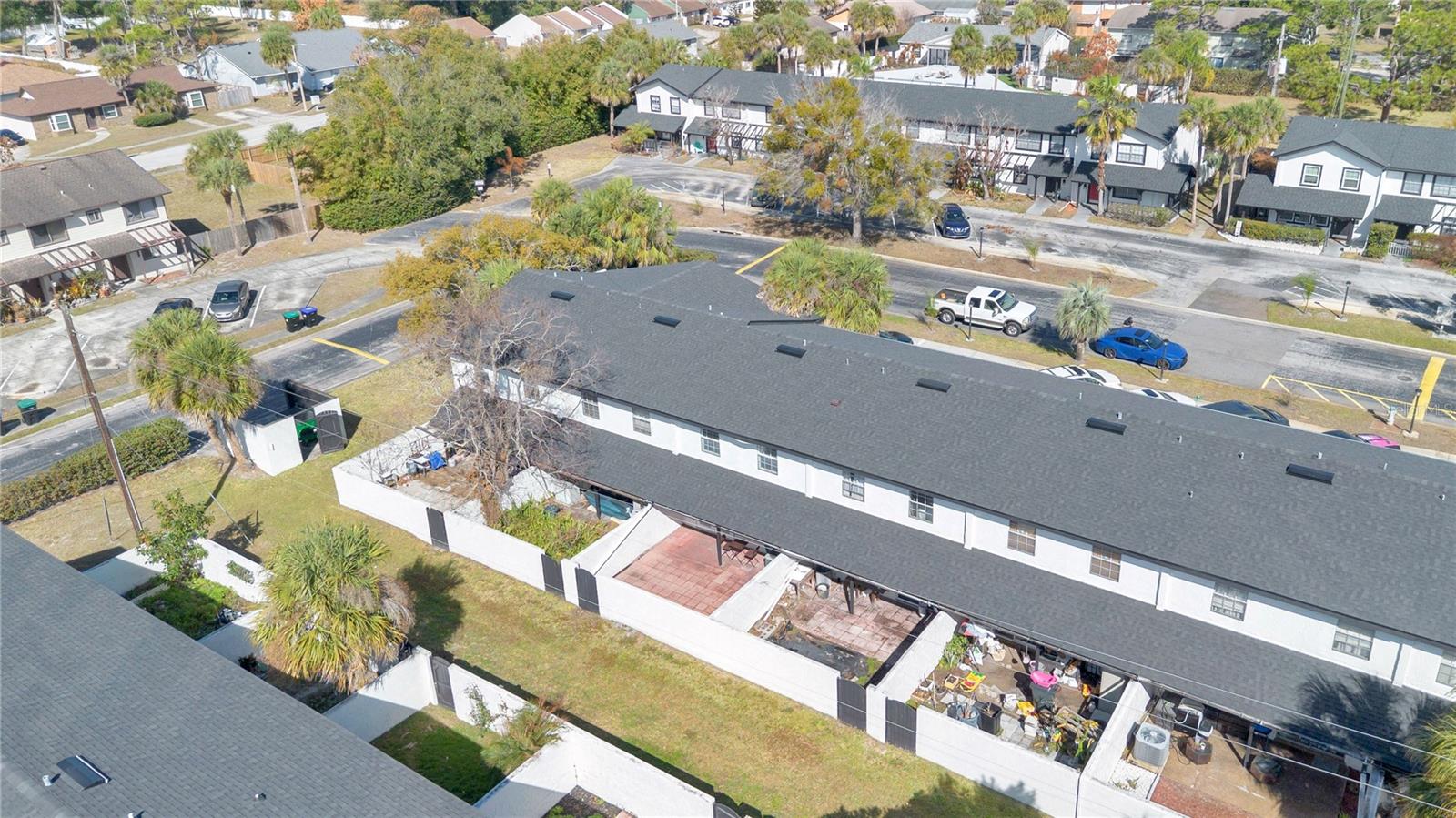 SEMORAN CLUB CONDO - Residential