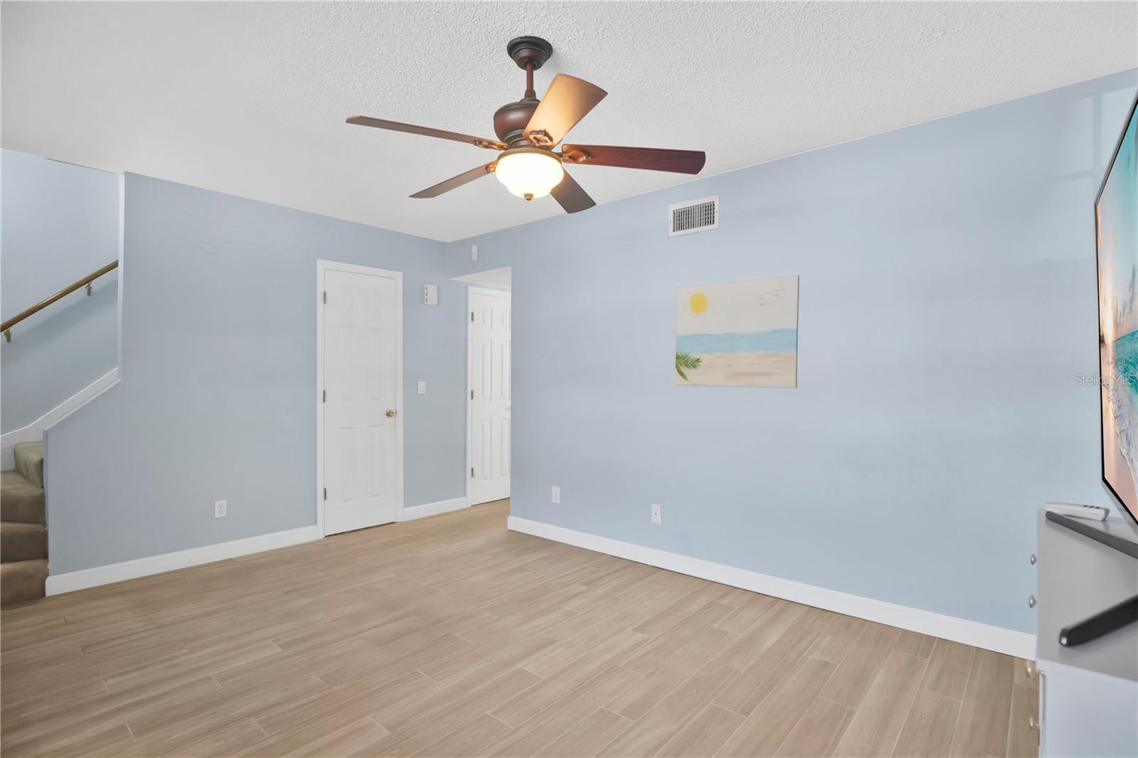 SEMORAN CLUB CONDO - Residential