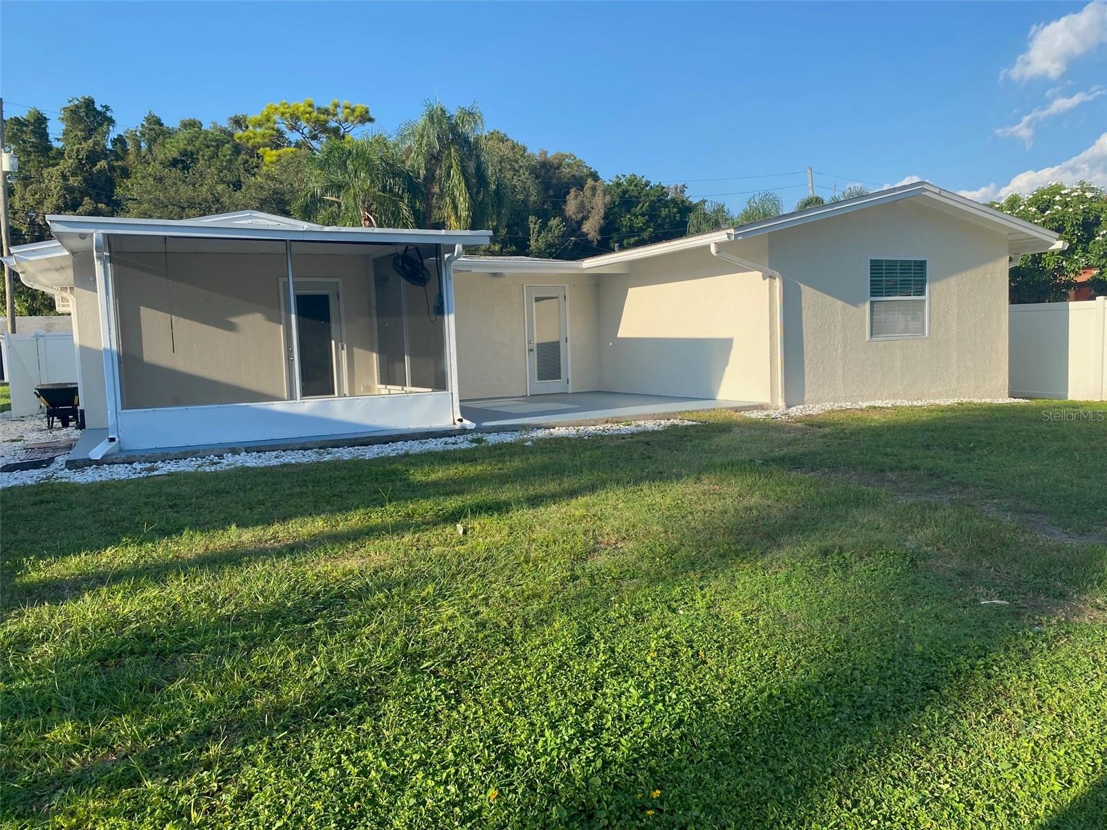 LAKE SHORE ESTATES 3RD ADD - Residential Lease