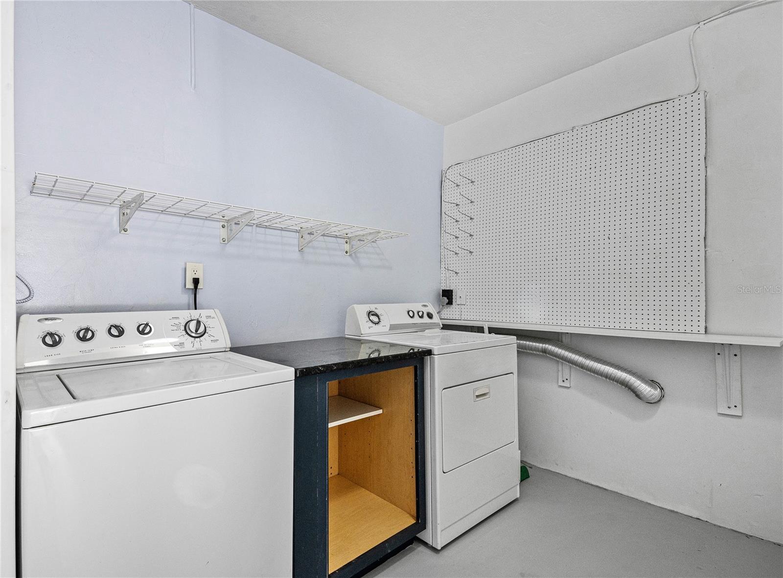 LAKE SHORE ESTATES 3RD ADD - Residential Lease