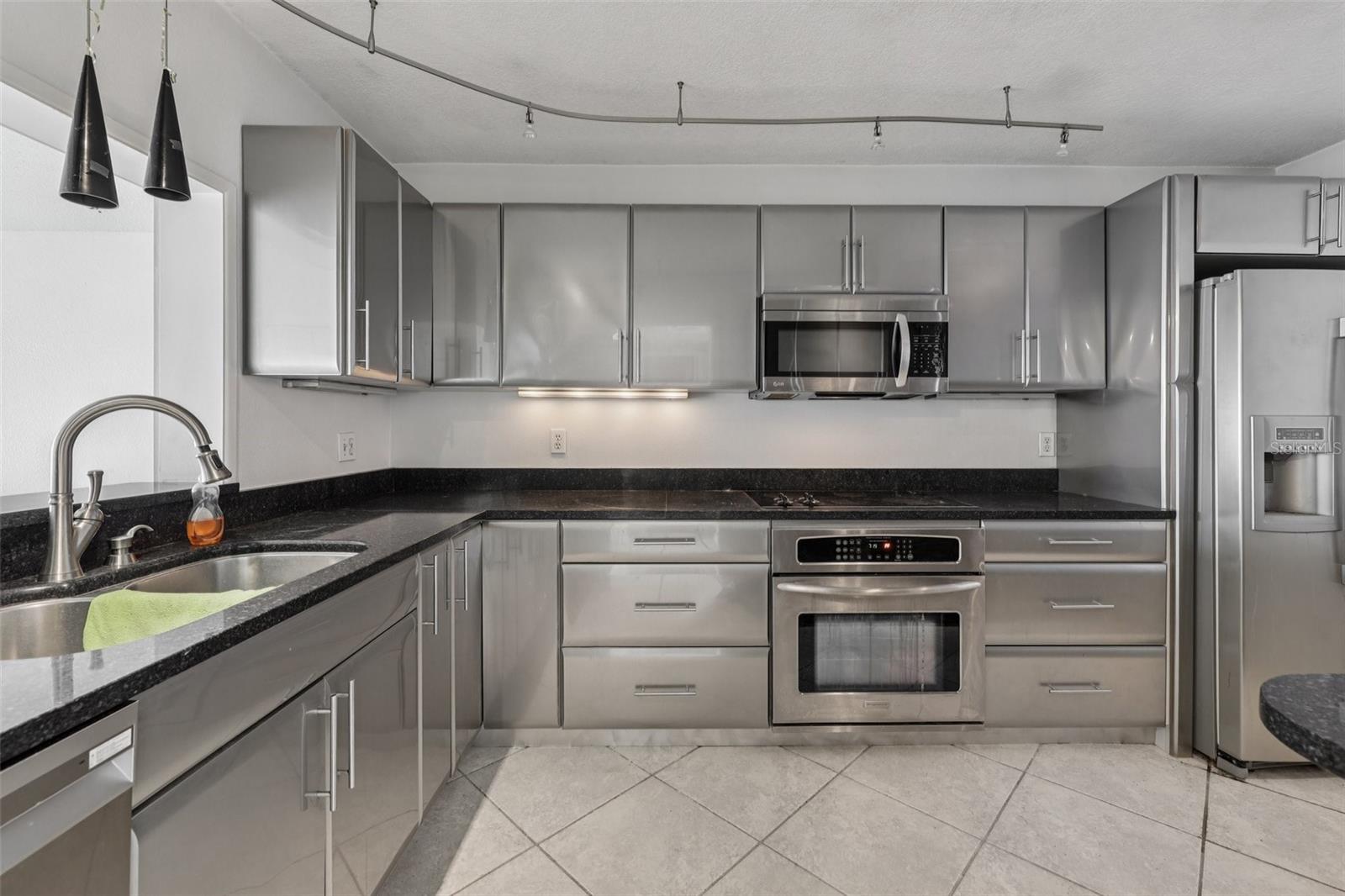 BAY ISLAND GROUP 15 - Residential