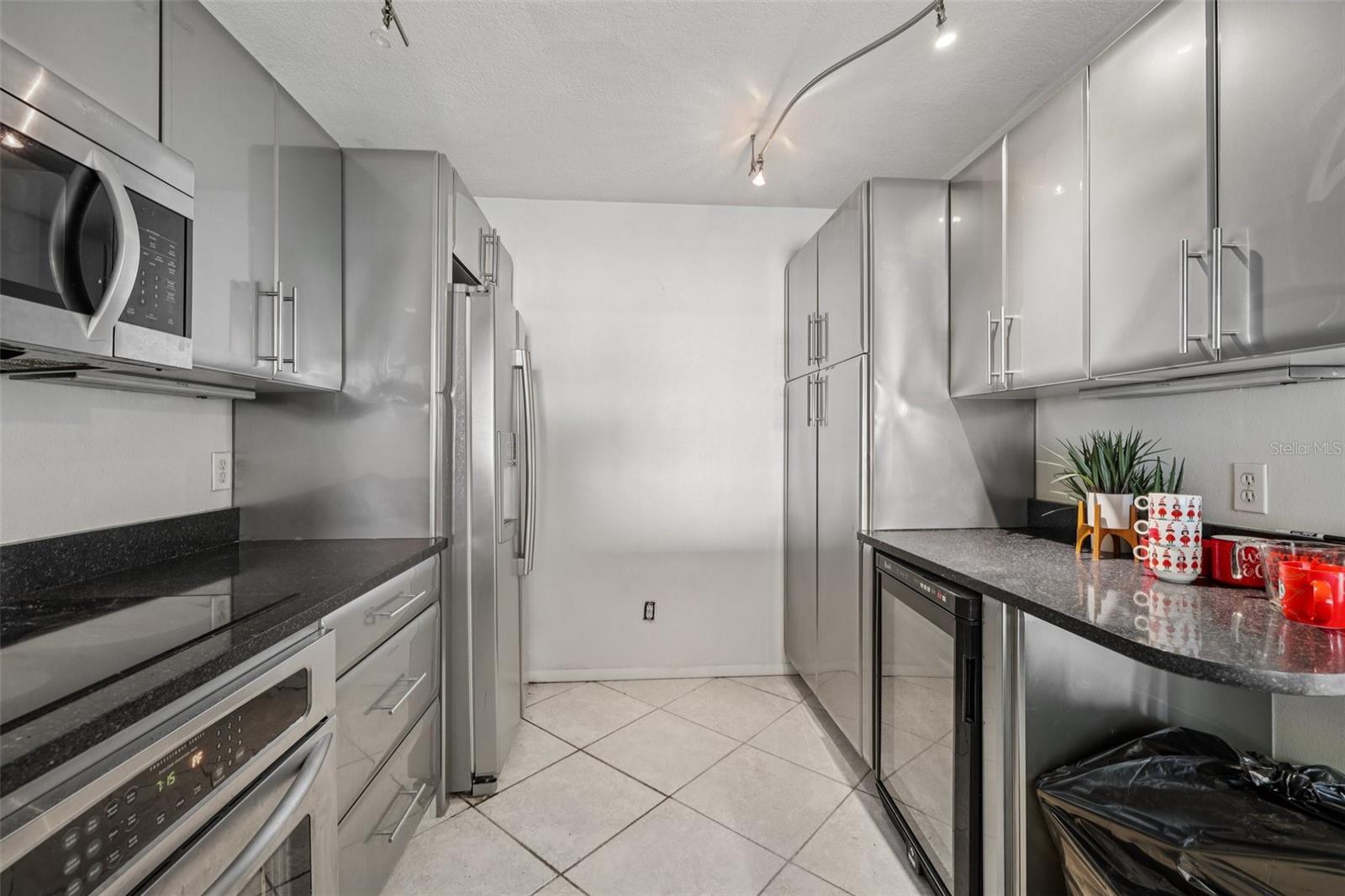 BAY ISLAND GROUP 15 - Residential