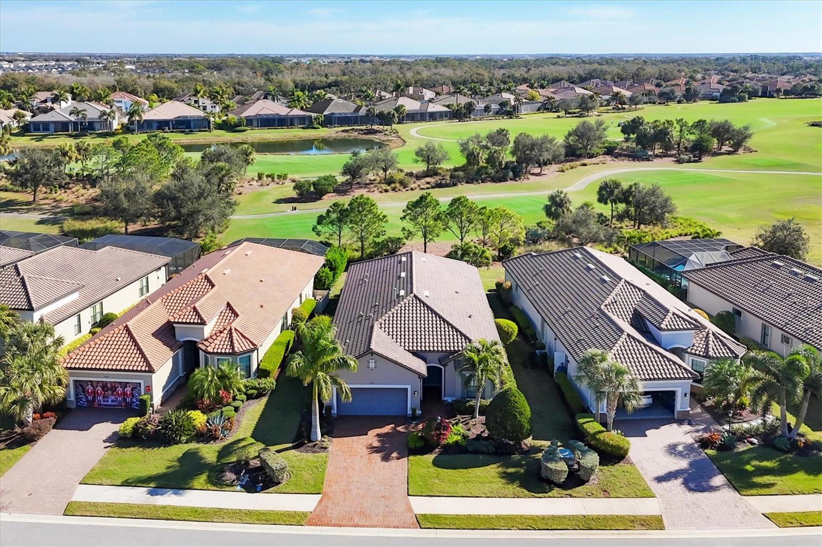 ESPLANADE GOLF AND COUNTRY CLUB - Residential