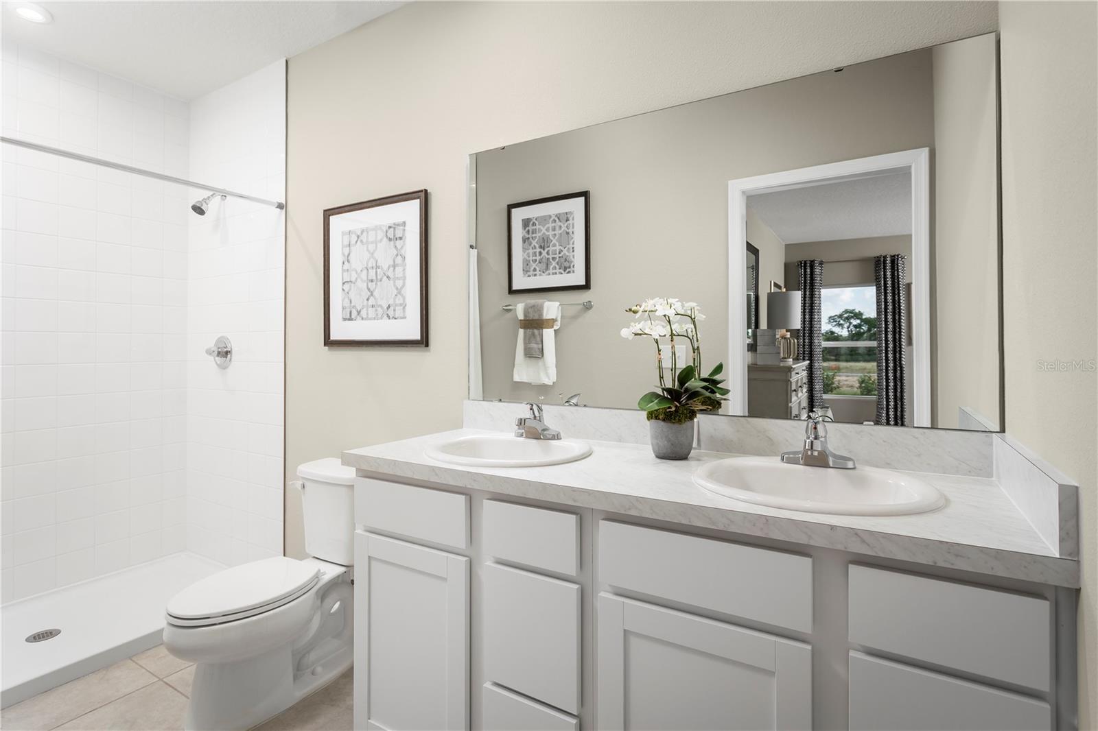 LAUREL GLEN - Residential