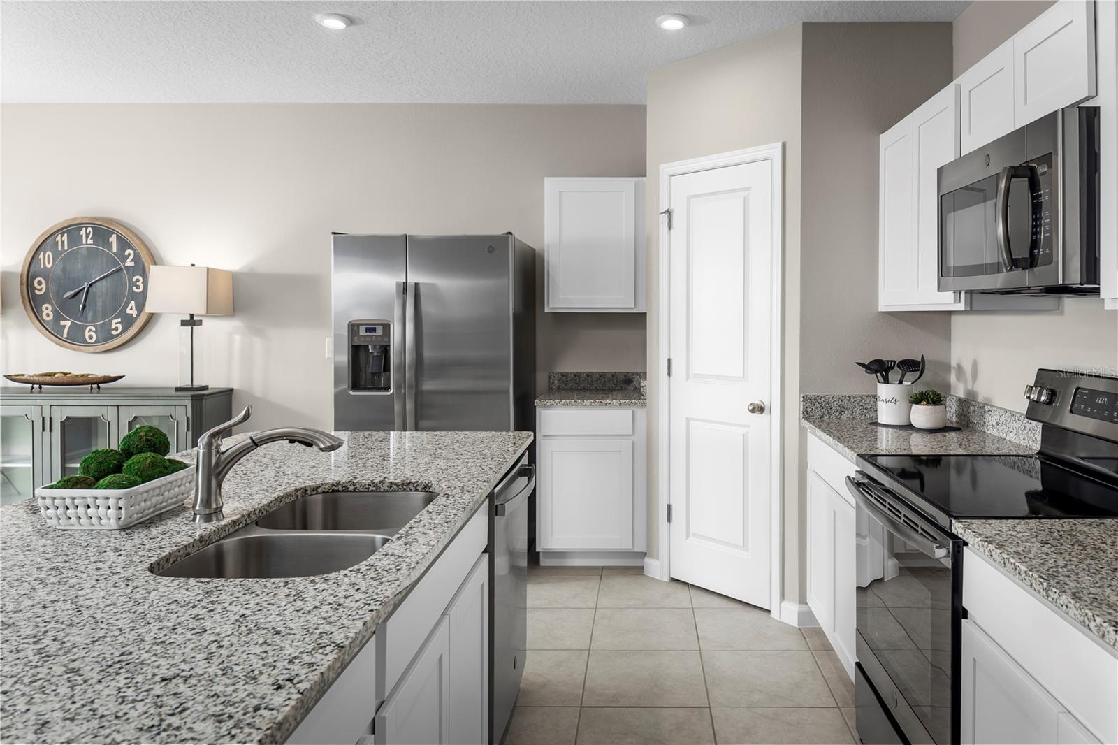 LAUREL GLEN - Residential