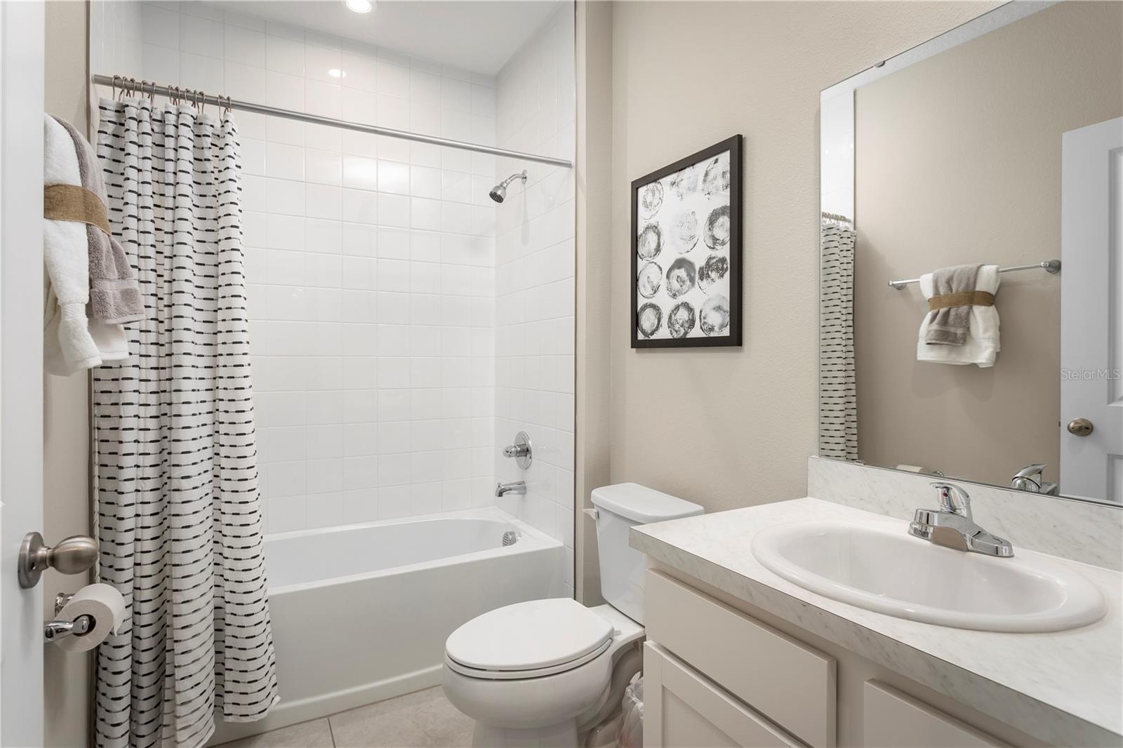 LAUREL GLEN - Residential