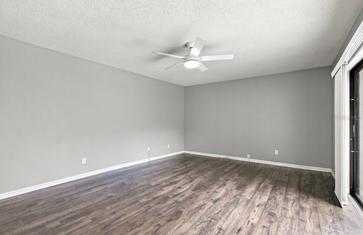 15431 W POND WOODS DRIVE 1