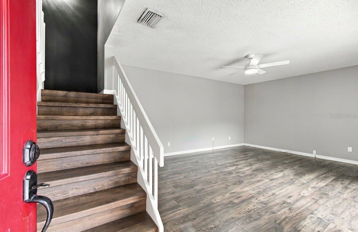15431 W POND WOODS DRIVE 1