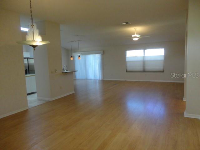 3425 DIXON LANE