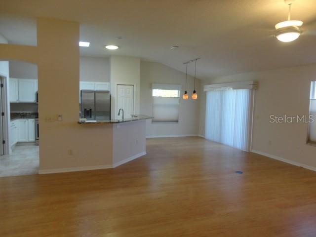 3425 DIXON LANE