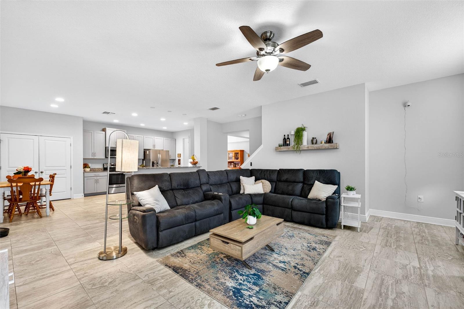 4HA | RIVERSIDE NORTH - Residential