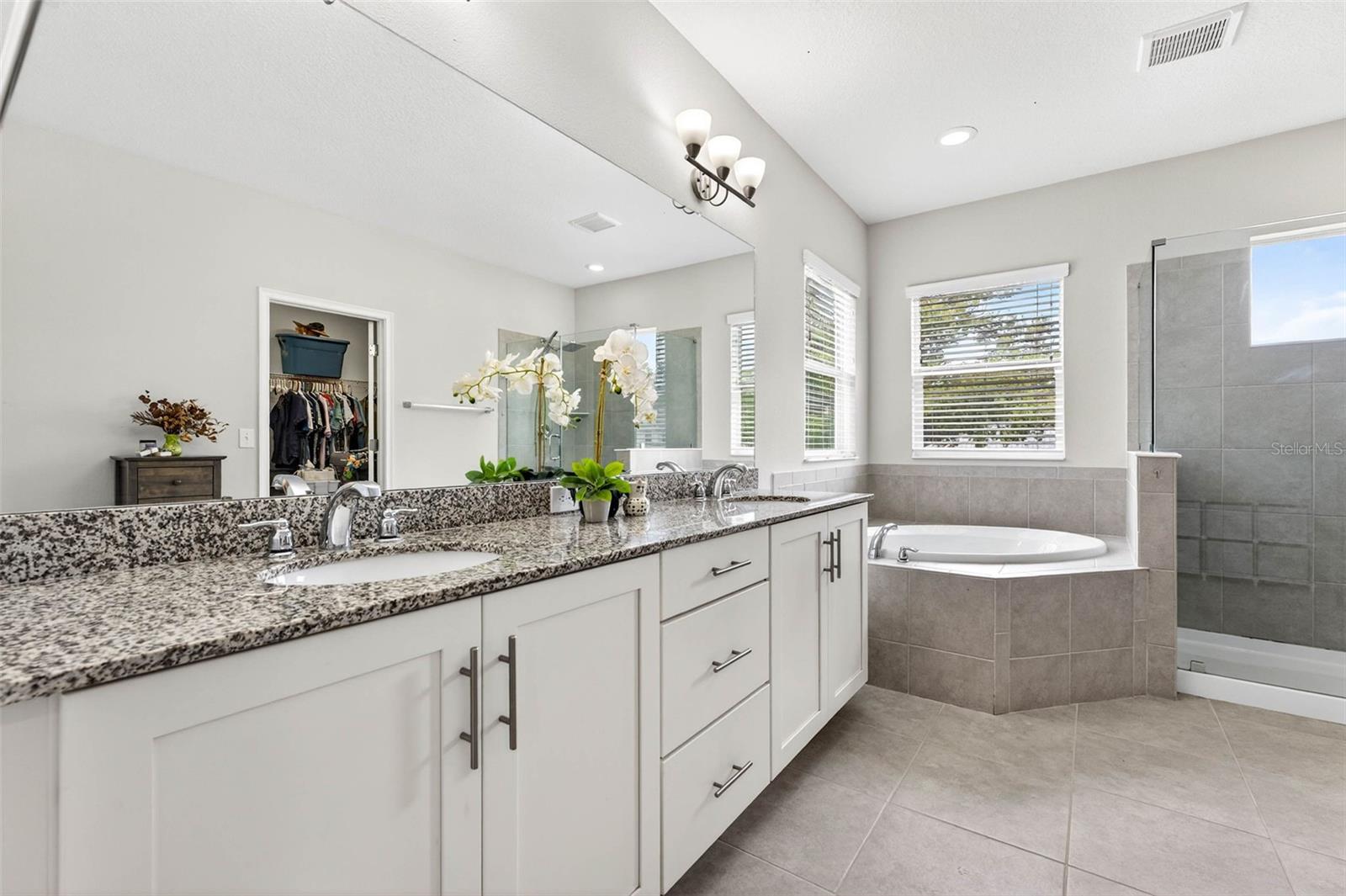 4HA | RIVERSIDE NORTH - Residential