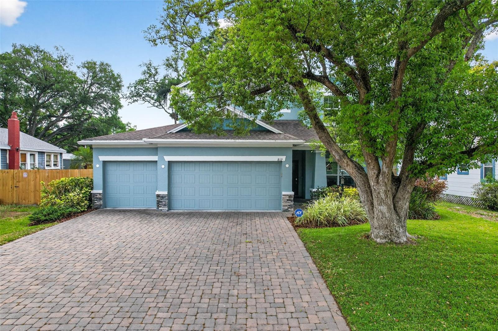 4HA | RIVERSIDE NORTH - Residential