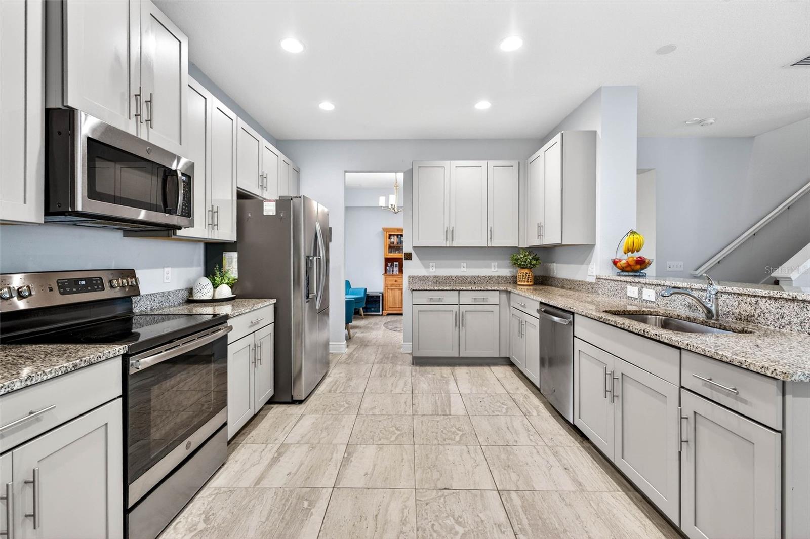 4HA | RIVERSIDE NORTH - Residential