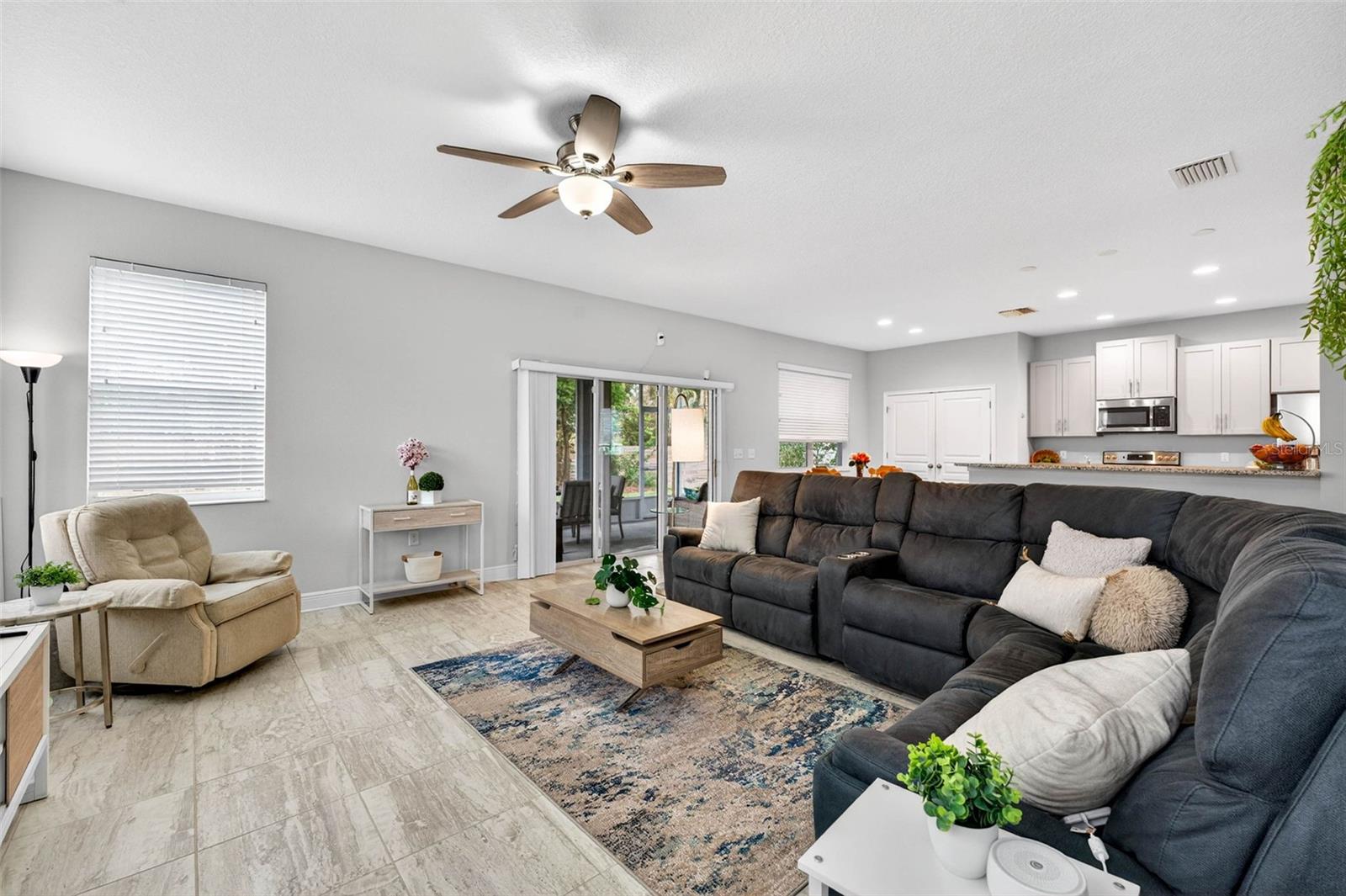 4HA | RIVERSIDE NORTH - Residential