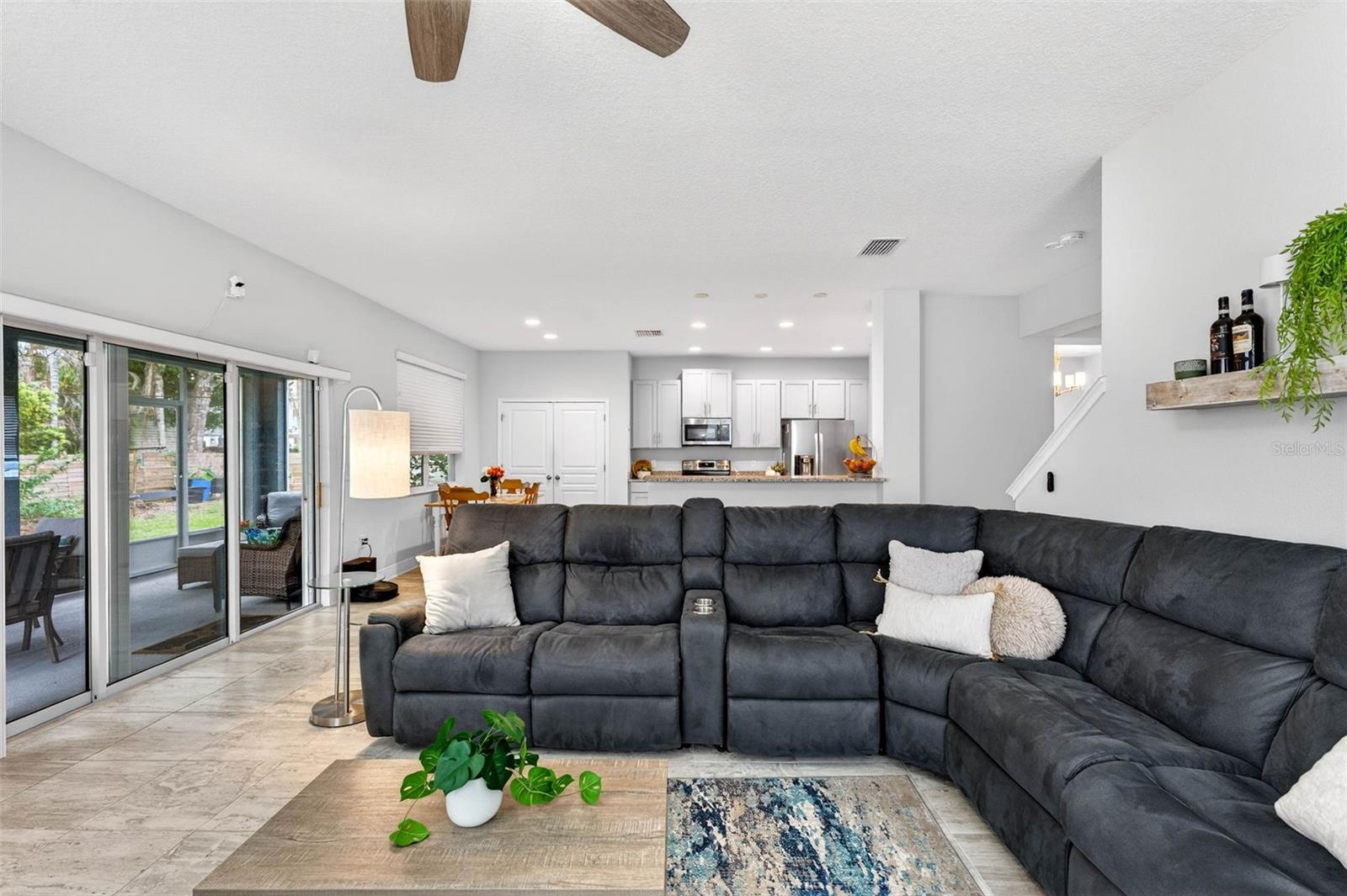 4HA | RIVERSIDE NORTH - Residential