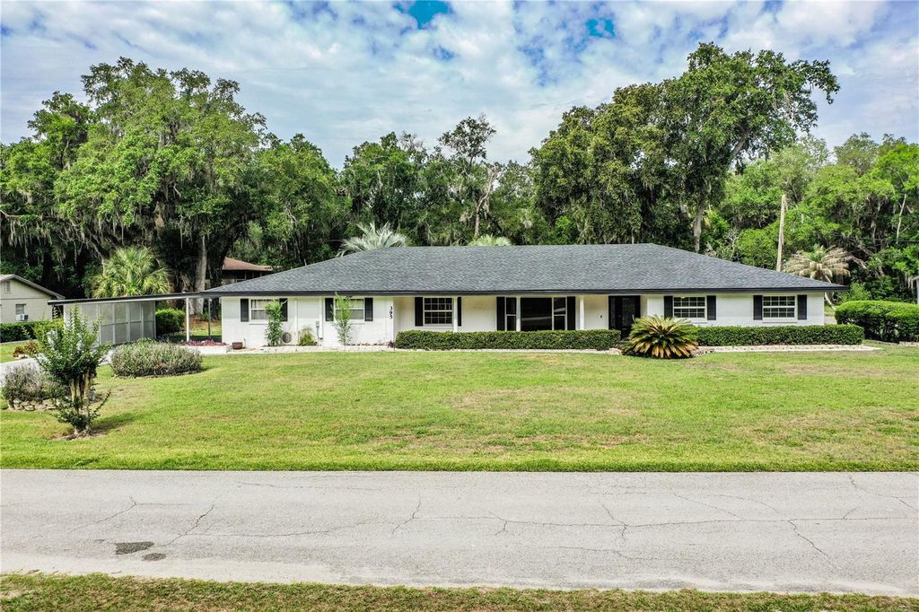 Photo of 395 Peace River Park Road, Bartow, FL 33830 (MLS # L4961868)
