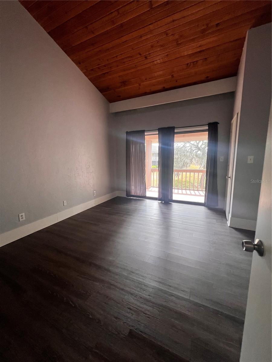 GRENELEFE CONDO BURNWAY NORTH - Residential