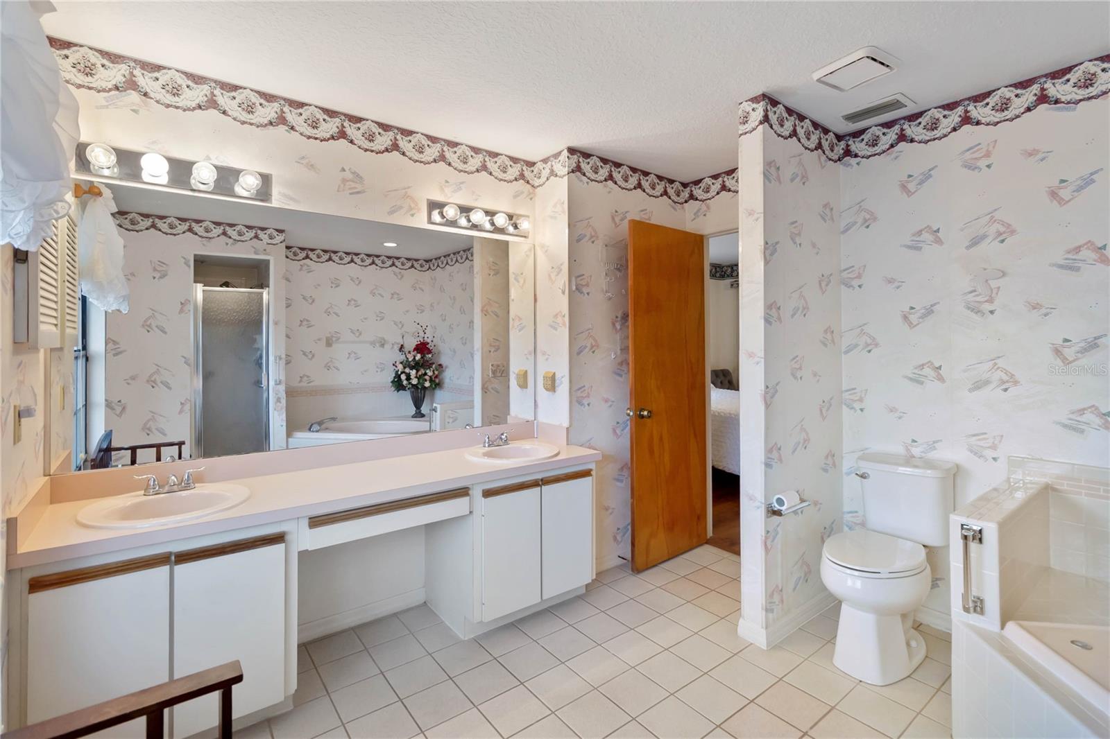 AURORA HOMES SUB - Residential