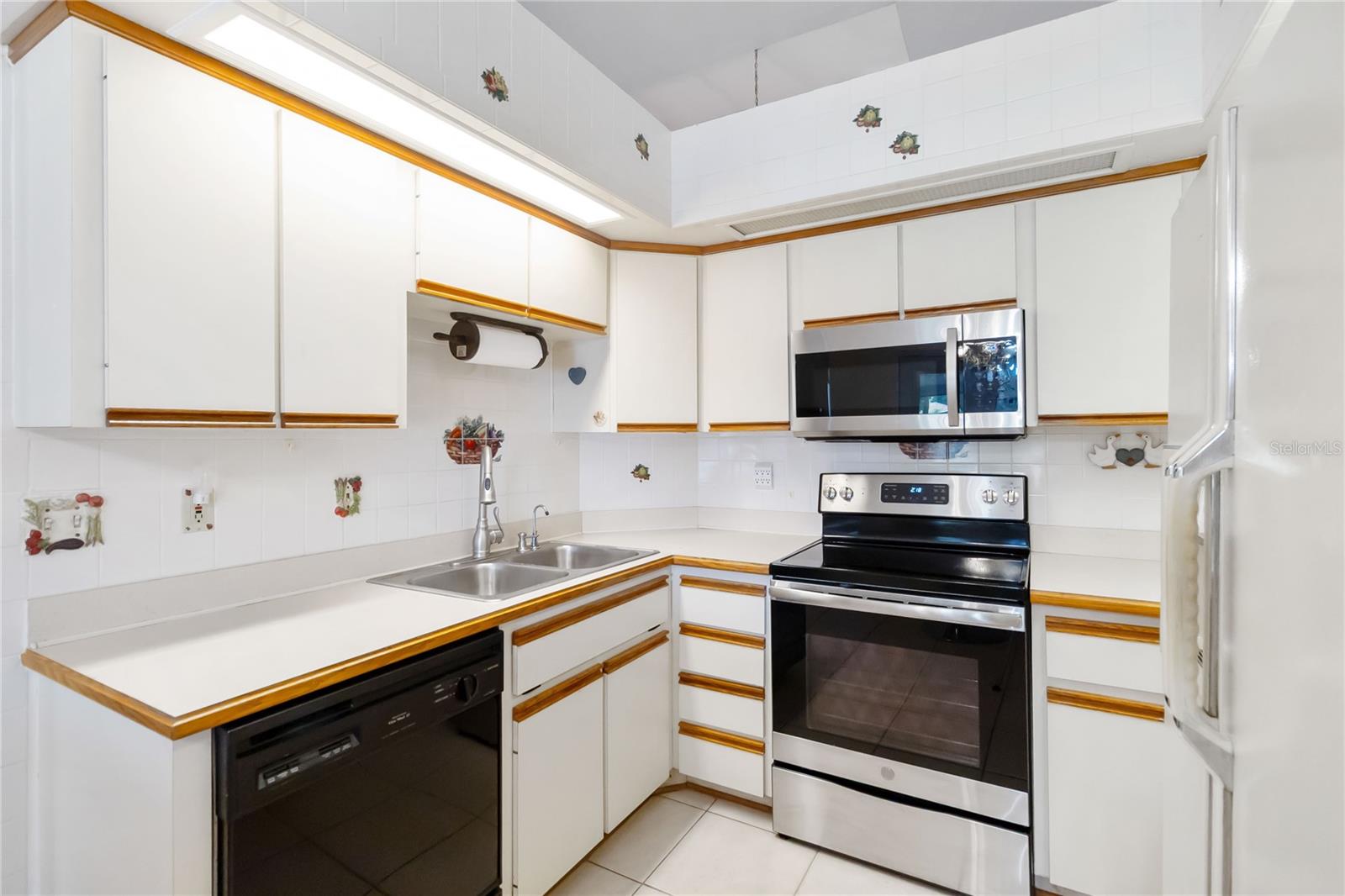 AURORA HOMES SUB - Residential