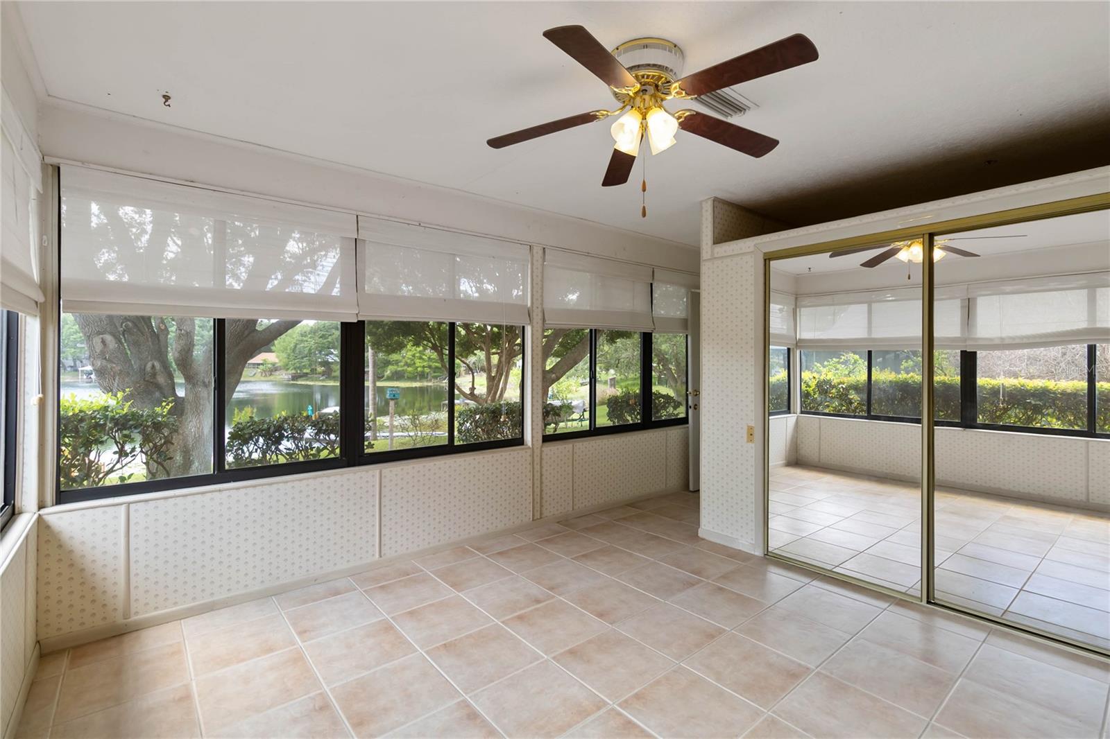 AURORA HOMES SUB - Residential